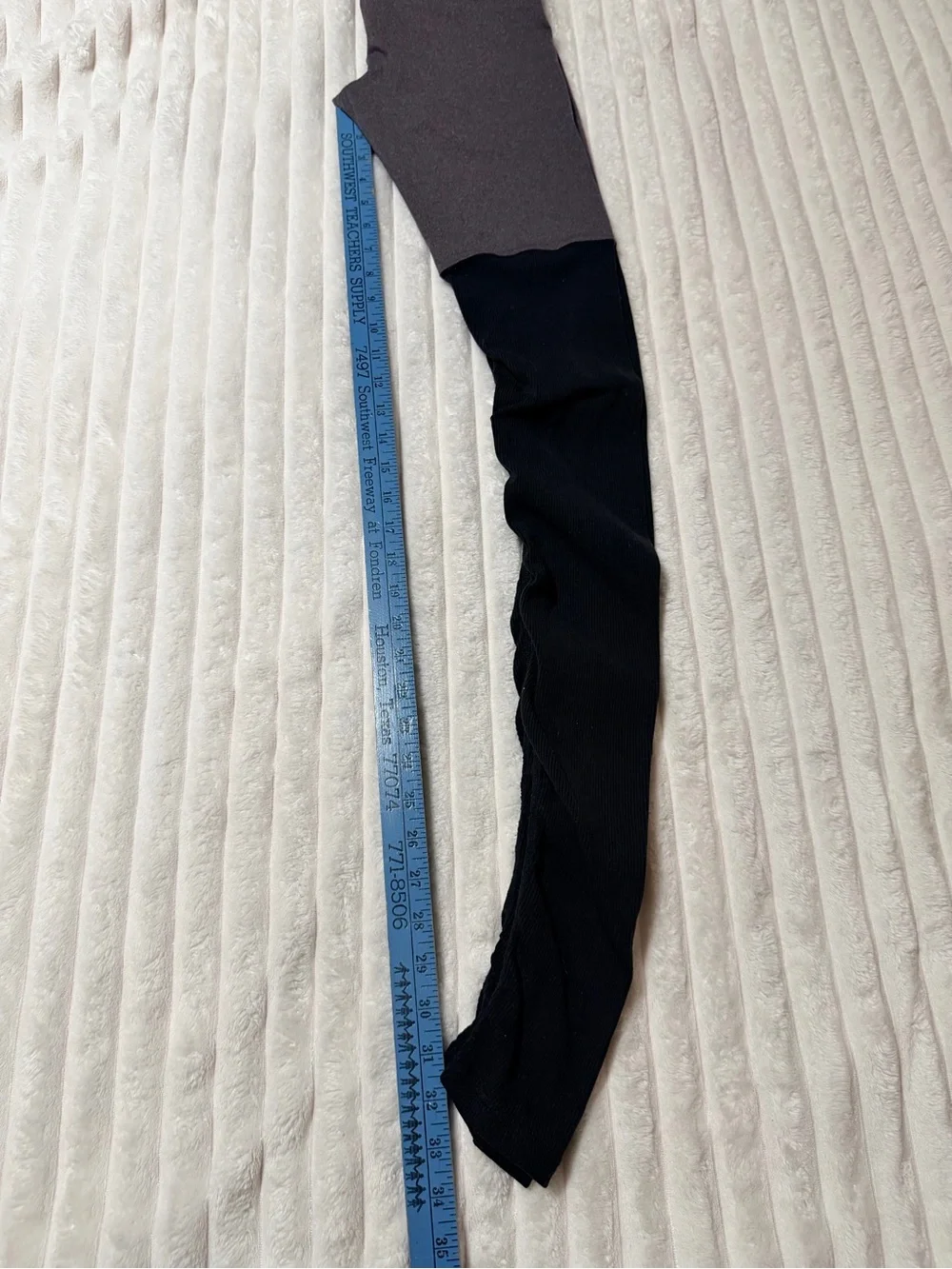Alo Yoga Goddess Legging | Size Medium ?